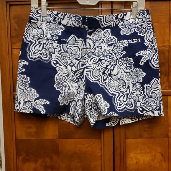 WILLIE SMITH Pants - Willie Smith Blue Coral Dressy Shorts  Size 2